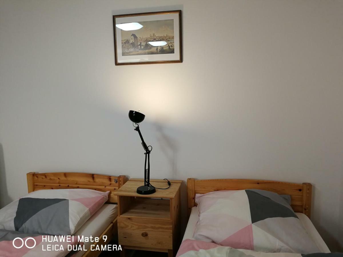 21A Comfortable Studio Taufkirchen  Exteriör bild